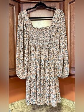 NWOT ELLOH Floral Smocked Long Balloon Sleeved Mini Dress